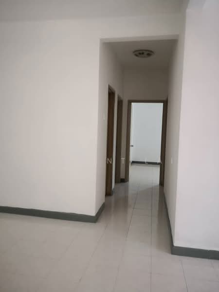Apartment for Rent at D'shire Villa - Vincent Lai - Corridor - PropertyGuru.com.my