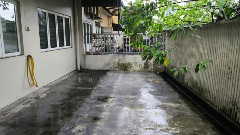 Townhouse for Sale in Kampung Sungai Kayu Ara (Petaling Jaya) - Eric Lim - Exterior - PropertyGuru.com.my