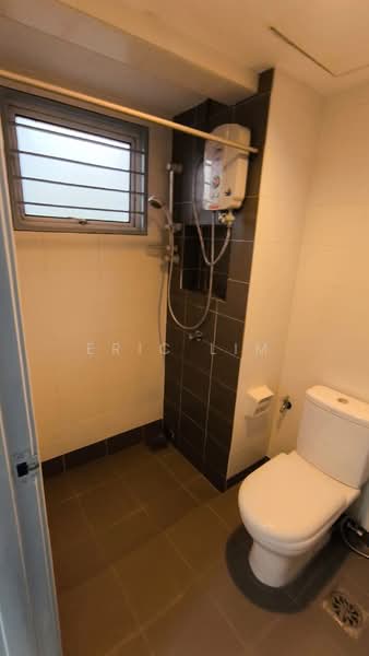 Townhouse for Sale in Kampung Sungai Kayu Ara (Petaling Jaya) - Eric Lim - Bathroom - PropertyGuru.com.my