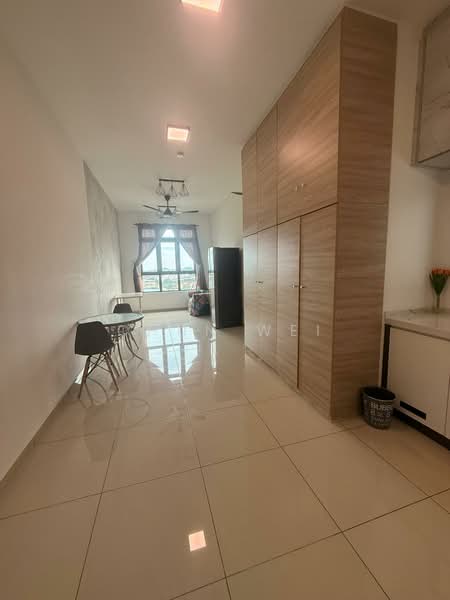 Servis Apartment untuk Disewa di B11 Parkland Residence - Chun Wei - Living Room - PropertyGuru.com.my