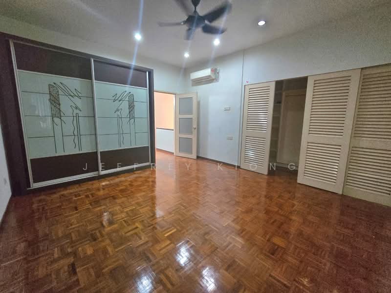 Rumah Teres 2 Tingkat untuk Dijual di Taman Damansara Aliff (Tampoi) - Jeffrey Kiong - Bedroom - PropertyGuru.com.my