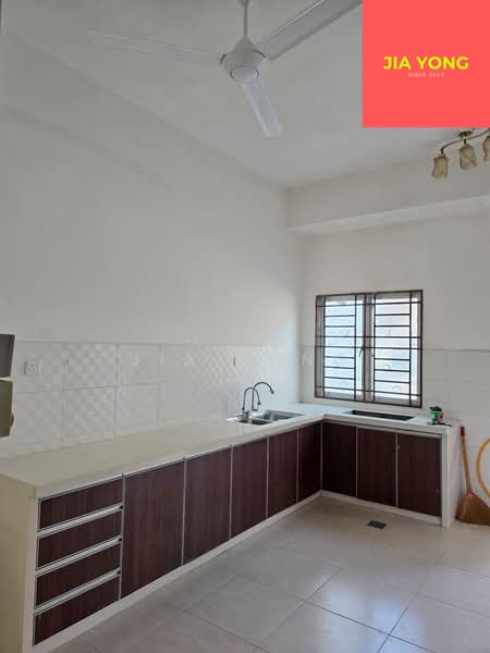 2-storey Terraced House for Rent in Relau (Sungai Ara) - Jia Yong - Kitchen - PropertyGuru.com.my