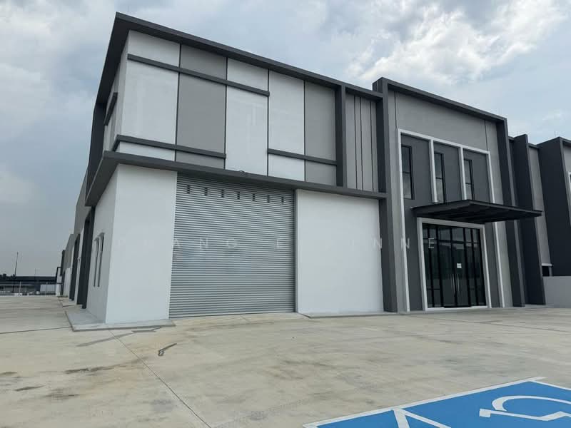 Factory for Rent in Eco Business Park 1 (Johor Bahru) - Phang Elainne - Exterior - PropertyGuru.com.my