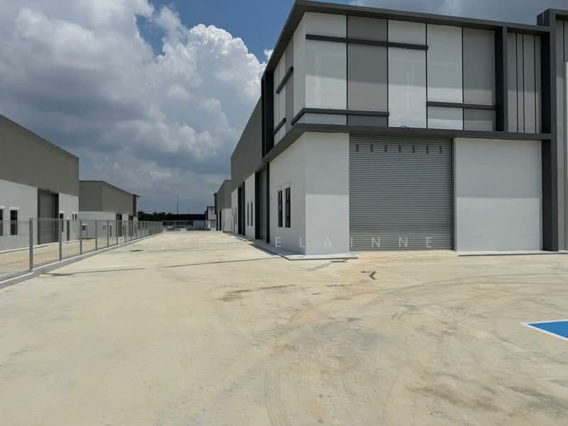 Factory for Rent in Eco Business Park 1 (Johor Bahru) - Phang Elainne - Exterior - PropertyGuru.com.my