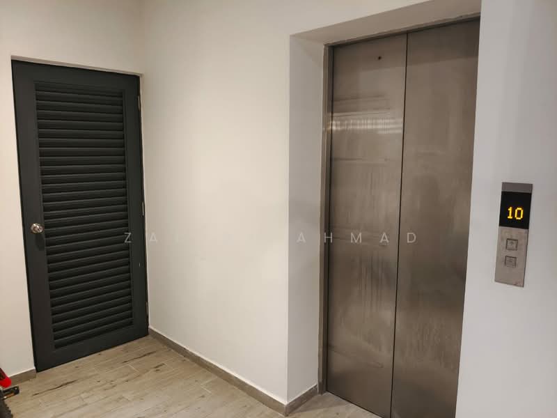 Kondominium untuk Dijual di The Andes Condo Villa @ Bukit Jalil - Zaidah Ahmad - Corridor - PropertyGuru.com.my