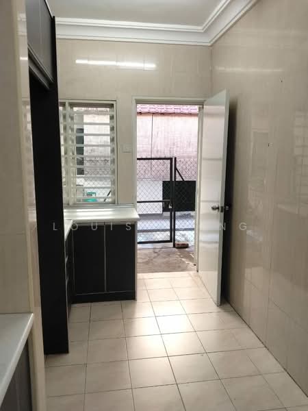 Rumah Teres untuk Disewa di Laman Rimbunan (Kepong) - Louis Foong - Kitchen - PropertyGuru.com.my