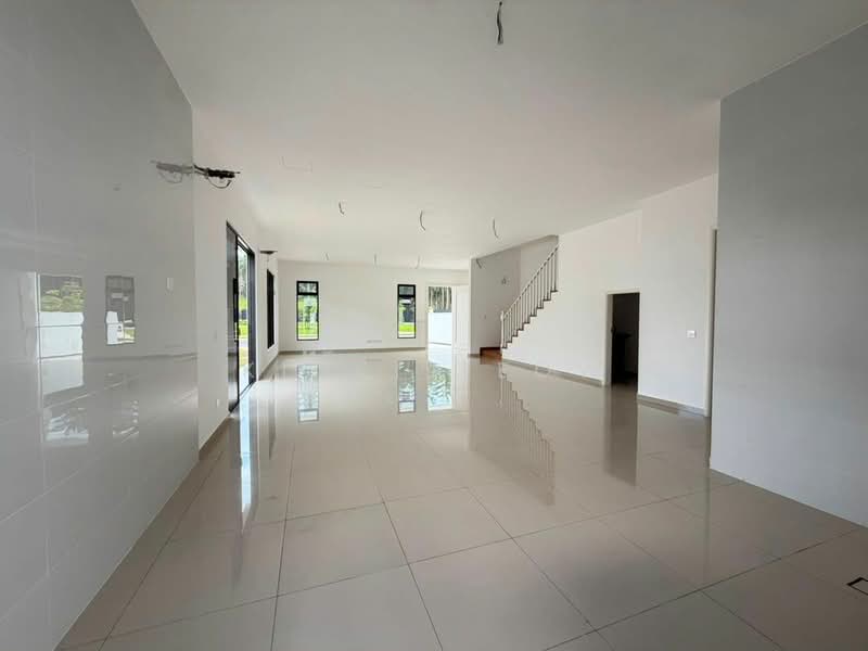 Cluster House for Sale in Taman Ekoflora (Johor Bahru) - Kinki Teow - Living Room - PropertyGuru.com.my