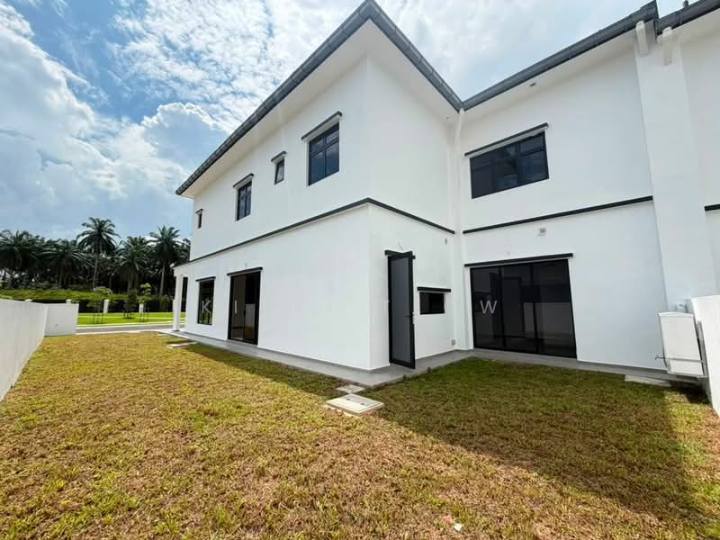 Cluster House for Sale in Taman Ekoflora (Johor Bahru) - Kinki Teow - Exterior - PropertyGuru.com.my