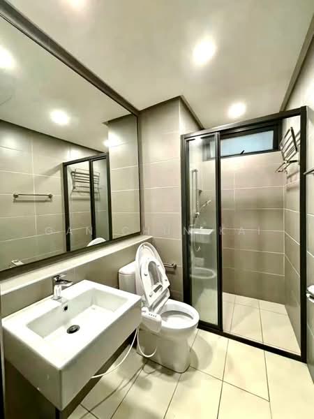 Servis Apartment untuk Disewa di The Tamarind - Gan Chun Kai - Bathroom - PropertyGuru.com.my