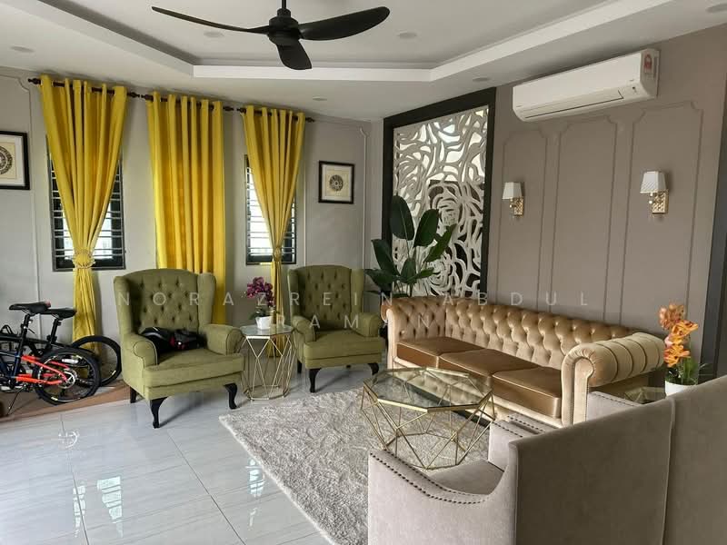 2-storey Terraced House for Rent in Bandar Puncak Alam (Puncak Alam) - Norazrein Abdul Raman - Living Room - PropertyGuru.com.my