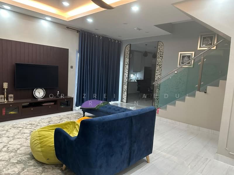 2-storey Terraced House for Rent in Bandar Puncak Alam (Puncak Alam) - Norazrein Abdul Raman - Living Room - PropertyGuru.com.my