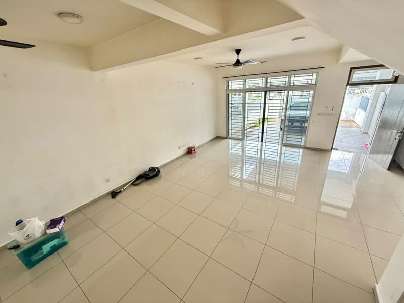 2-storey Terraced House for Sale in Taman Serimbun (Iskandar Puteri (Nusajaya)) - Ann . - Living Room - PropertyGuru.com.my