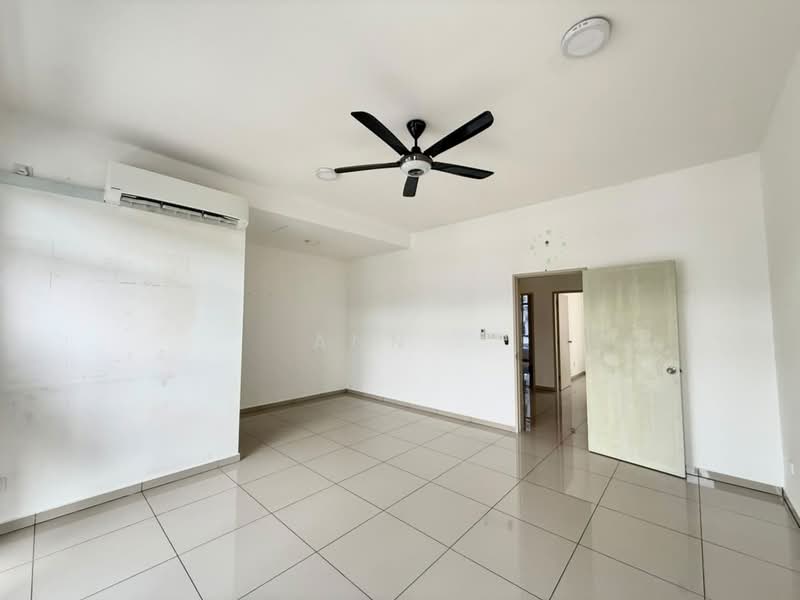 2-storey Terraced House for Sale in Taman Serimbun (Iskandar Puteri (Nusajaya)) - Ann . - Living Room - PropertyGuru.com.my