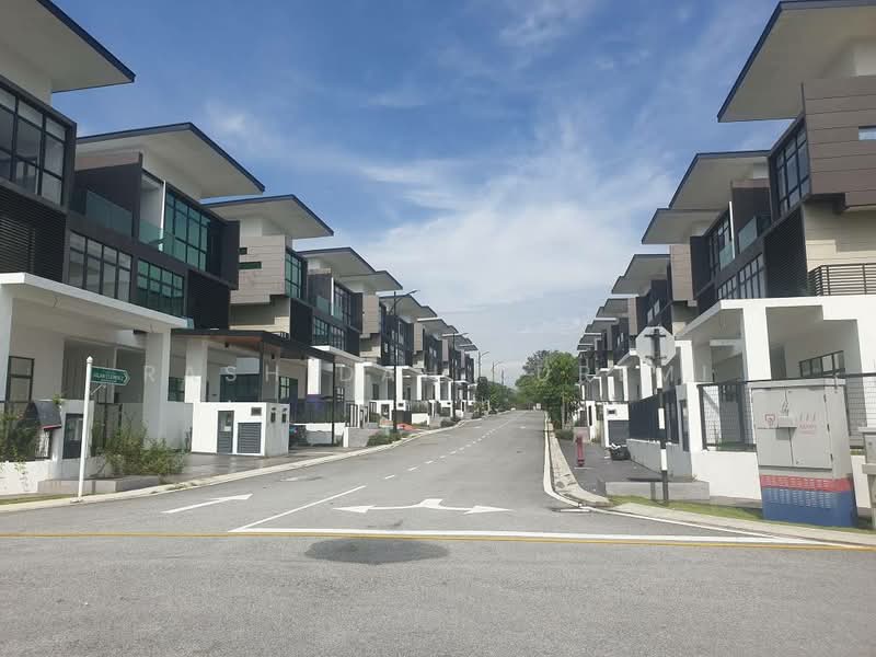 Bungalow for Sale in Shah Alam (Selangor) - Rashidah Juremi - Exterior - PropertyGuru.com.my