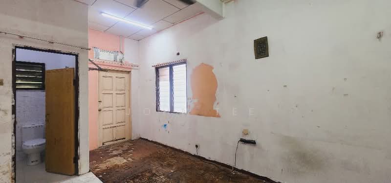 Rumah Teres 2 Tingkat untuk Dijual di Kampung Raja Uda (Port Klang (Pelabuhan Klang)) - John Tee - Bathroom - PropertyGuru.com.my