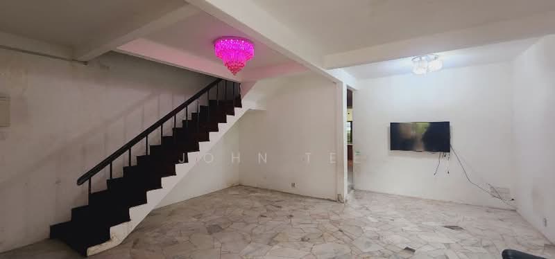 Rumah Teres 2 Tingkat untuk Dijual di Kampung Raja Uda (Port Klang (Pelabuhan Klang)) - John Tee - Living Room - PropertyGuru.com.my