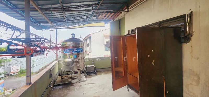 Rumah Teres 2 Tingkat untuk Dijual di Kampung Raja Uda (Port Klang (Pelabuhan Klang)) - John Tee - Balcony - PropertyGuru.com.my