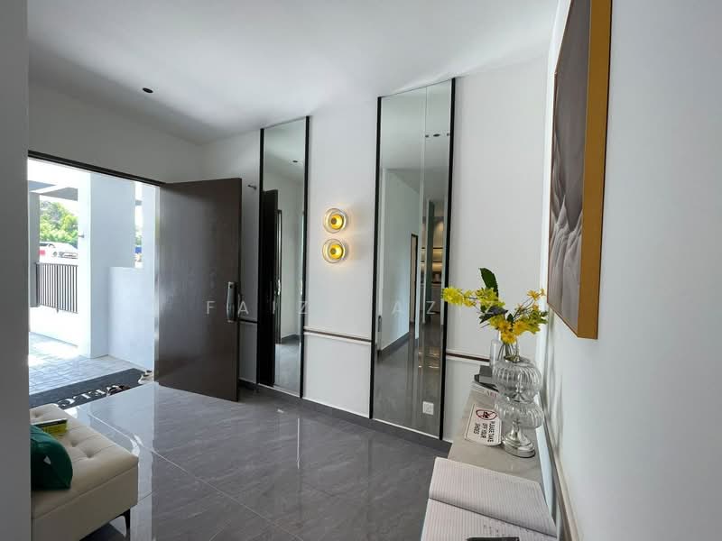 Rumah Teres 2 Tingkat untuk Dijual di Bandar Baru Bangi (Selangor) - Faiza Aziz - Entrance - PropertyGuru.com.my