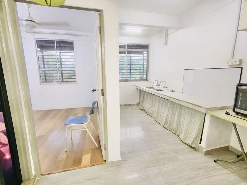 Flat for Rent at Taman Kota Cheras - Erin Yusof - Kitchen - PropertyGuru.com.my