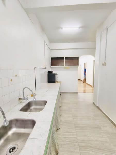 Flat for Rent at Taman Kota Cheras - Erin Yusof - Kitchen - PropertyGuru.com.my