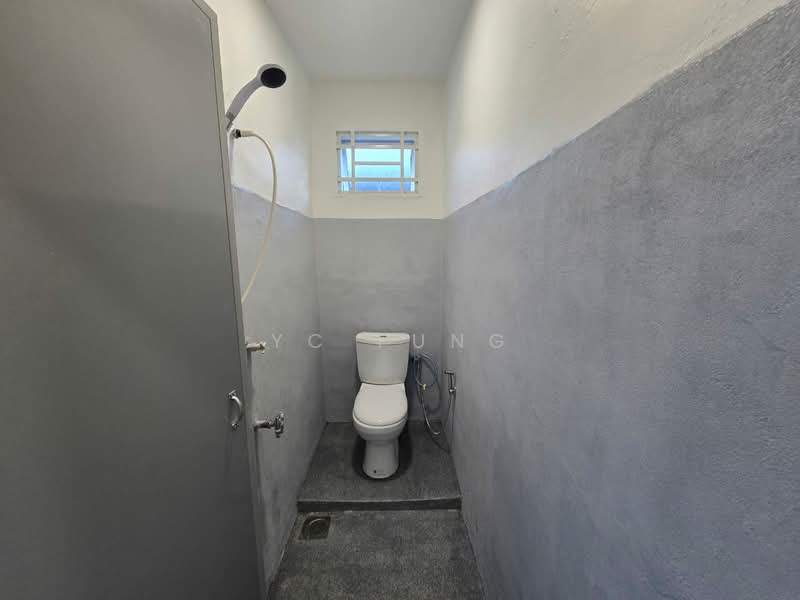 Rumah Teres 1 Tingkat untuk Disewa di Taman Johor Jaya (Johor Bahru) - YC Fung - Bathroom - PropertyGuru.com.my
