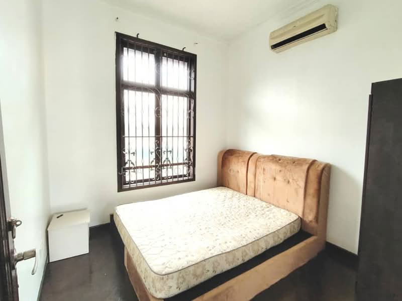 Rumah Banglo untuk Disewa di Seksyen 27 (Shah Alam) - Jason Ooi - Bedroom - PropertyGuru.com.my