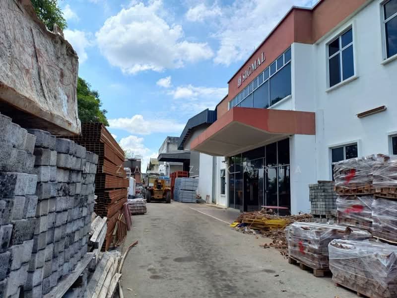 Kilang untuk Dijual di Bukit Beruntung (Serendah) - Nizam Zakaria - Exterior - PropertyGuru.com.my