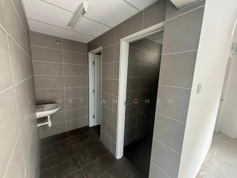 Terrace Factory for Sale in Kulai (Johor) - Nathan Chan - Bathroom - PropertyGuru.com.my