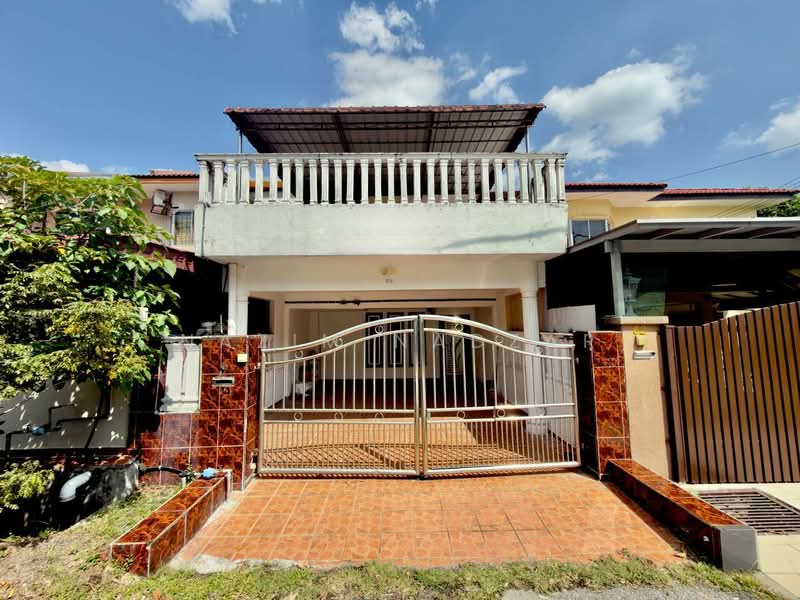 Rumah Teres untuk Dijual di Bandar Putra Permai (Seri Kembangan) - Nazim Nadzar - PropertyGuru.com.my