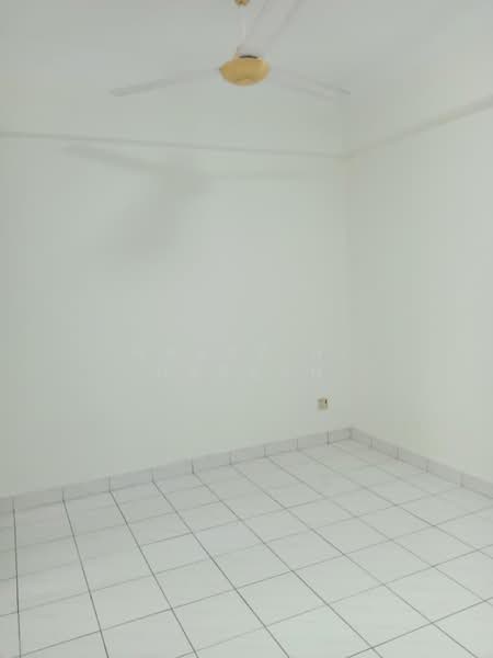 Kondominium untuk Disewa di Bukit Awansari (OG Court) - Harry H. Hassan - Interior - PropertyGuru.com.my