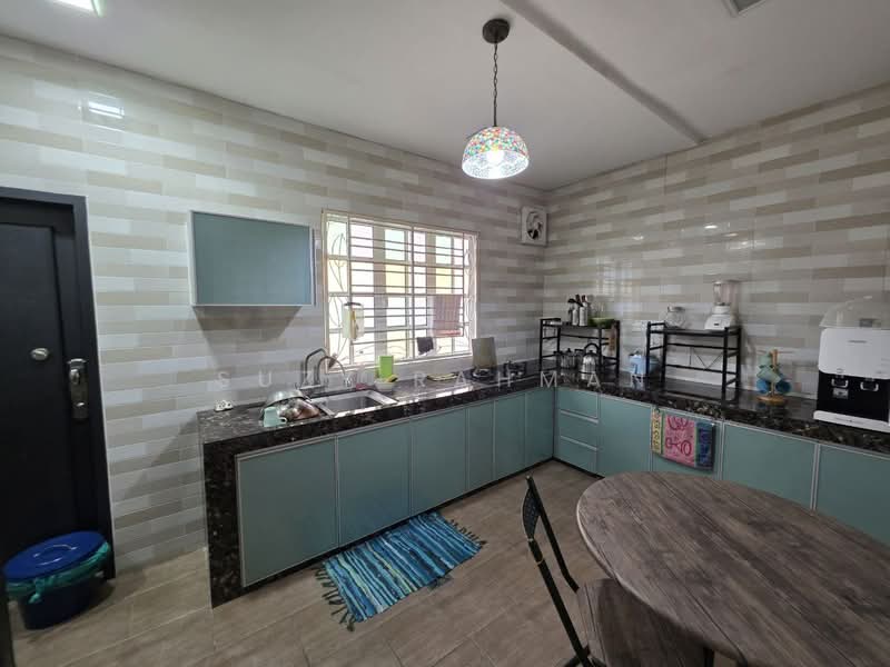 2-storey Terraced House for Sale in Taman Puchong Prima (Puchong) - Suzy Rahman - Kitchen - PropertyGuru.com.my