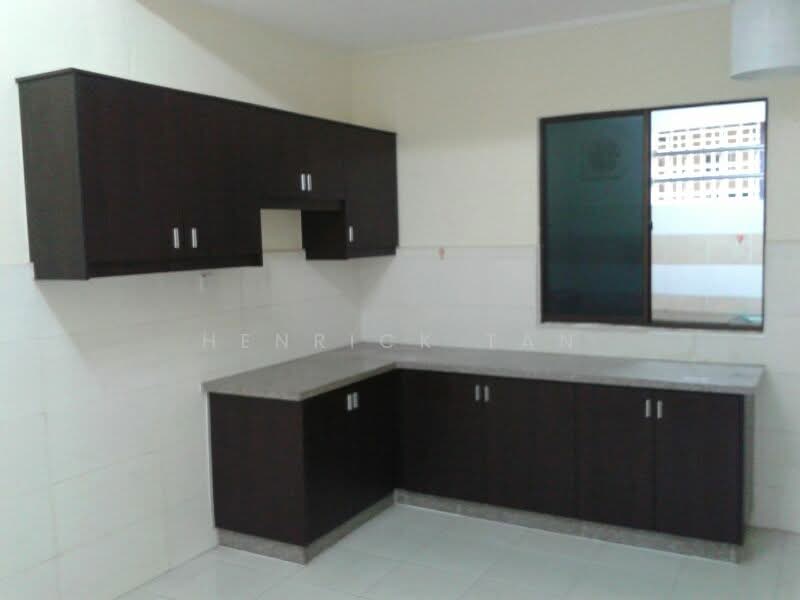 Terraced House for Sale in Kota Kemuning (Shah Alam) - Henrick Tan - Kitchen - PropertyGuru.com.my