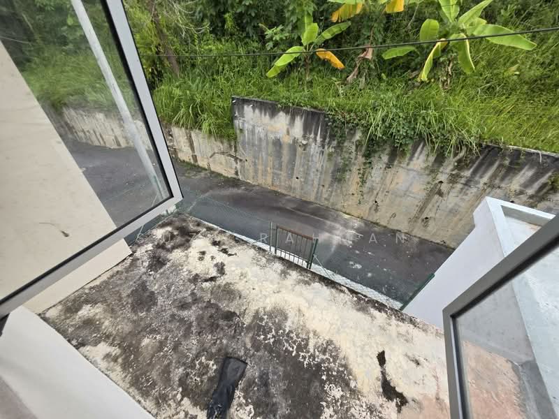 Rumah Teres 2 Tingkat untuk Dijual di Taman Salak Damai (Sepang) - Suzy Rahman - Exterior - PropertyGuru.com.my