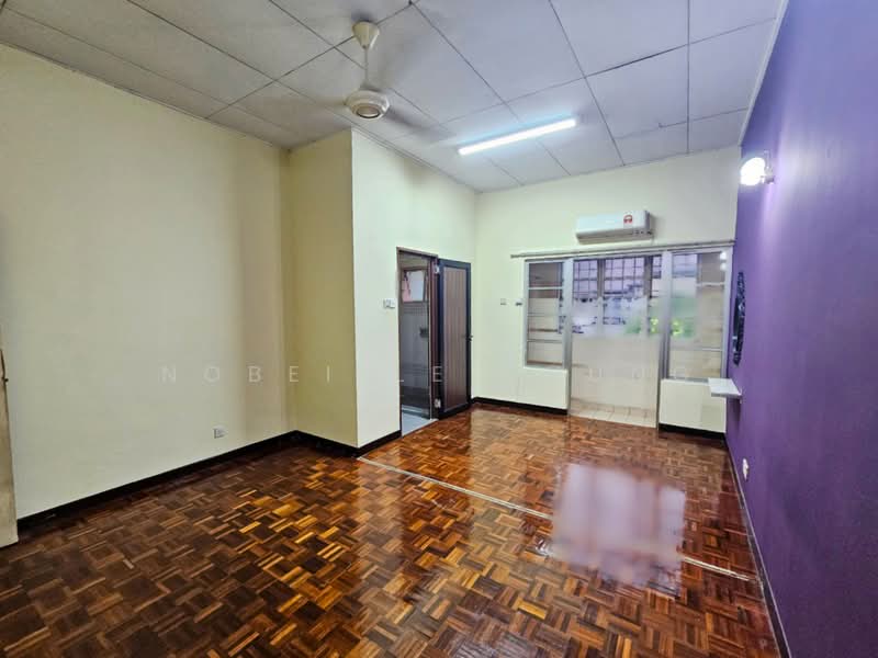 Rumah Teres 2 Tingkat untuk Dijual di Usj 16 (Subang Jaya) - Nobeille Chung - PropertyGuru.com.my