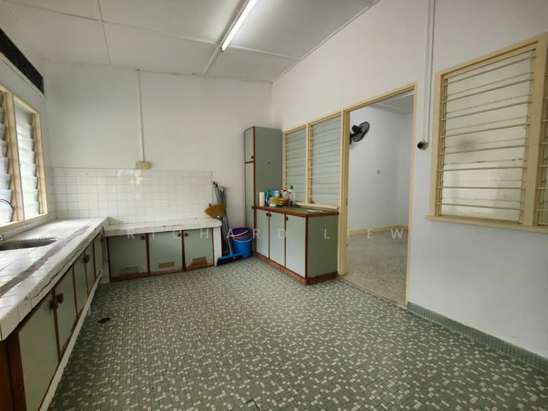 1-storey Terraced House for Sale in SS3 (Petaling Jaya) - Richard Liew - Kitchen - PropertyGuru.com.my