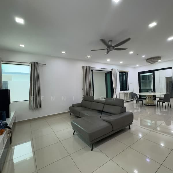 Cluster House for Rent in Taman Mutiara Mas (Skudai) - Fennie Chua - Living Room - PropertyGuru.com.my