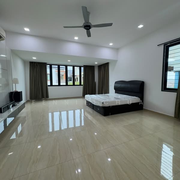 Cluster House for Rent in Taman Mutiara Mas (Skudai) - Fennie Chua - Bedroom - PropertyGuru.com.my