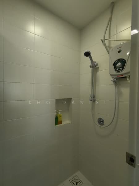 Service Residence for Sale at Trefoil - Kho Daniel - Bathroom - PropertyGuru.com.my