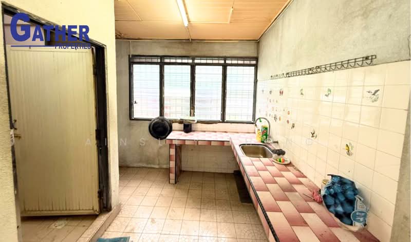 1.5-storey Terraced House for Sale in Ipoh (Perak) - Ainsley Thong - Kitchen - PropertyGuru.com.my
