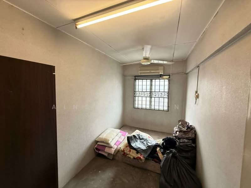 1.5-storey Terraced House for Sale in Ipoh (Perak) - Ainsley Thong - Bedroom - PropertyGuru.com.my