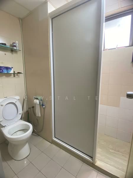 Kondominium untuk Dijual di Kondo Berjaya - Crystal Tee - Bathroom - PropertyGuru.com.my