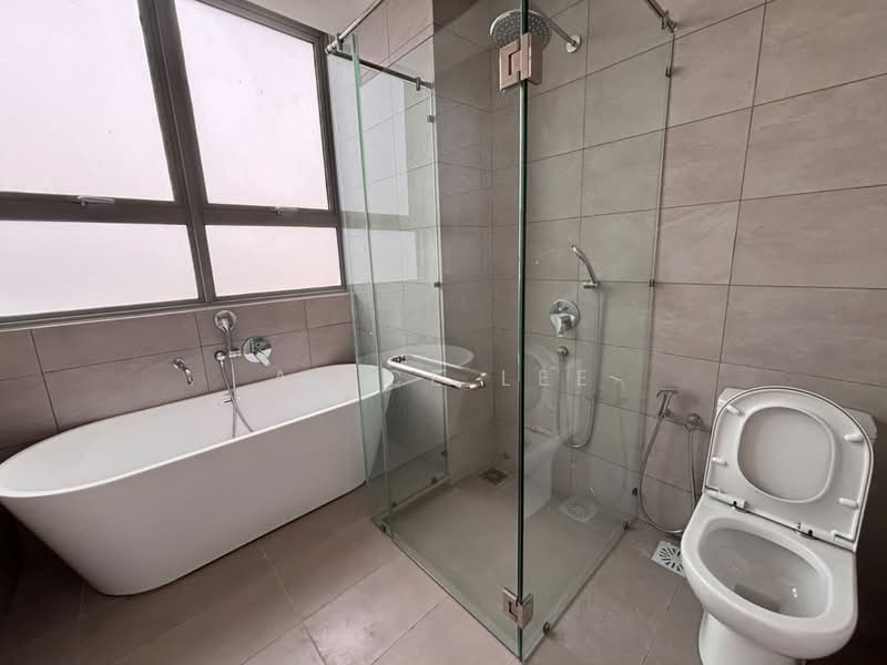 Servis Apartment untuk Disewa di Dorsett Waterfront Subang - Alice Lee - Bathroom - PropertyGuru.com.my