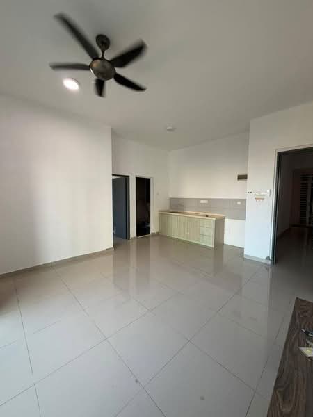 Servis Apartment untuk Disewa di D'carlton (Residensi Seri Mega) - Vinna Loh - Kitchen - PropertyGuru.com.my