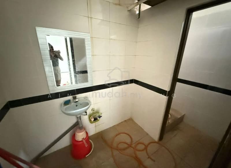 Office for Sale in Menglembu (Perak) - Ainsley Thong - Bathroom - PropertyGuru.com.my