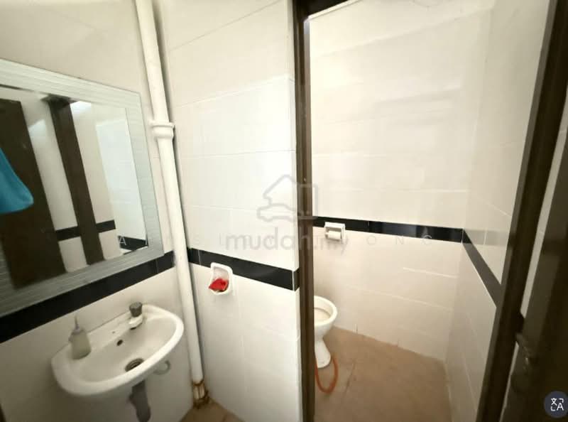 Office for Sale in Menglembu (Perak) - Ainsley Thong - Bathroom - PropertyGuru.com.my