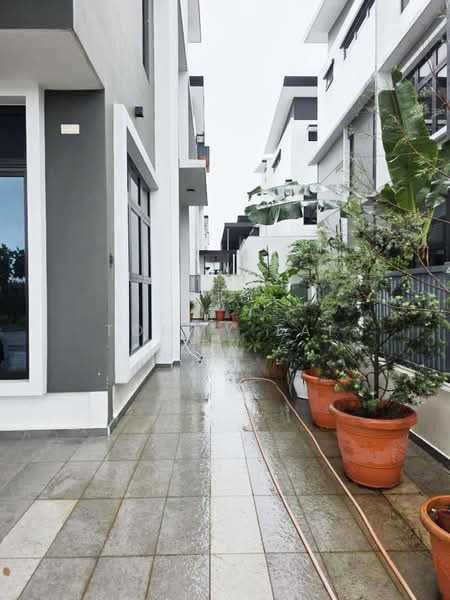 Semi-Detached House for Sale in Taman Nusa Sentral (Iskandar Puteri (Nusajaya)) - Tommy Tai - Exterior - PropertyGuru.com.my