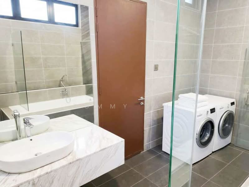 Semi-Detached House for Sale in Taman Nusa Sentral (Iskandar Puteri (Nusajaya)) - Tommy Tai - Bathroom - PropertyGuru.com.my