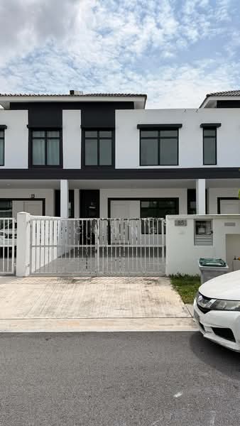 Rumah Teres 2 Tingkat untuk Dijual di Taman Kota Masai (Pasir Gudang) - Fu Heng Chong - Exterior - PropertyGuru.com.my