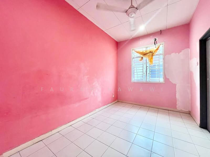 Rumah Teres 2 Tingkat untuk Dijual di Seksyen 33 (Shah Alam) - Fauran Nawawi - PropertyGuru.com.my