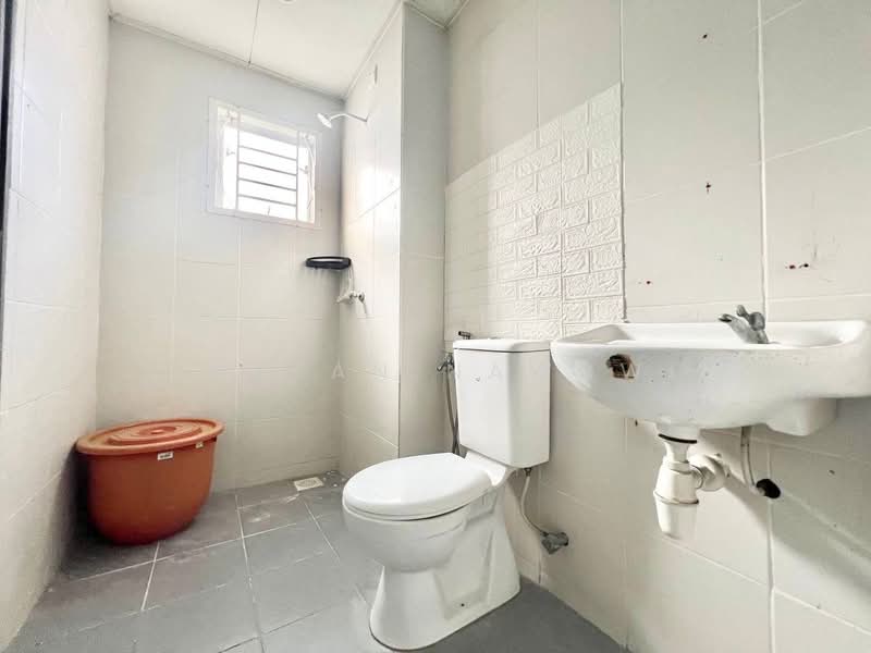 Rumah Teres 2 Tingkat untuk Dijual di Seksyen 33 (Shah Alam) - Fauran Nawawi - PropertyGuru.com.my